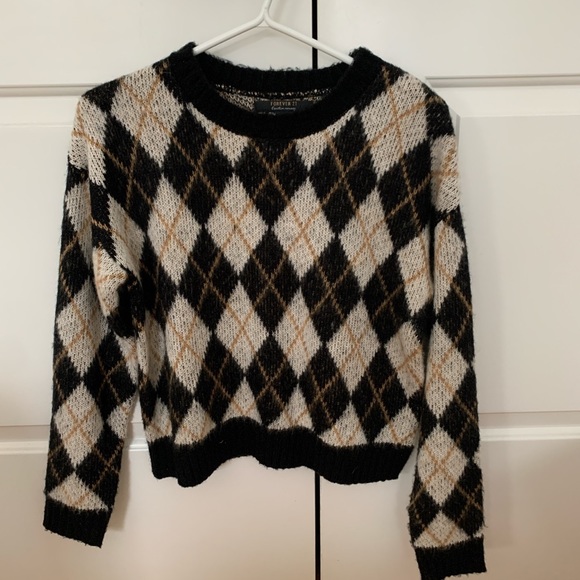 Forever 21 Sweaters - Forever 21 Argyle Crewneck Sweater